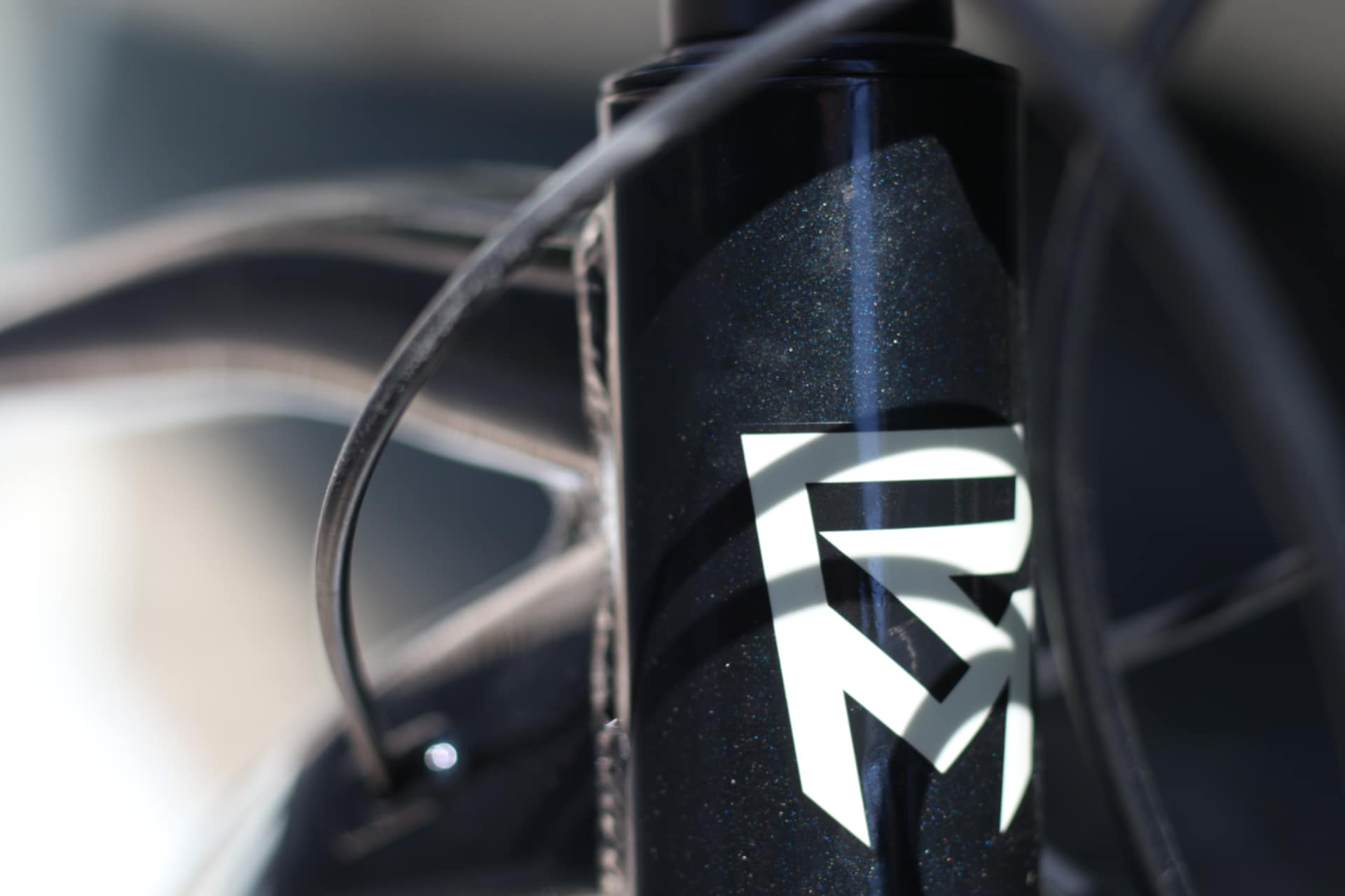 ROCKMACHINE MANHATTAN 40-29   2025 | BikesAndRoses.gr